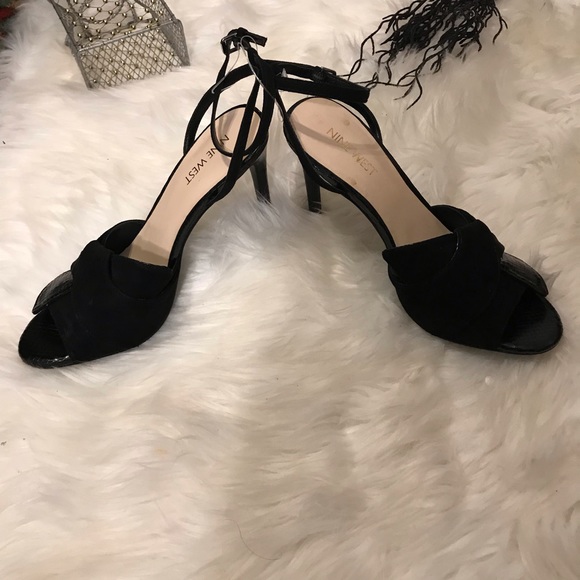 🌺NEW! Nine West 2 tone pattern heels🌺 - Picture 5 of 6